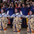 Letelica sa kineskim astronautima i miševima krenula ka svemirskoj stanici Tjangong