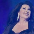 Dragana Mirković oduševila Budvu: Hiljade glasova pevalo bezvremenske hitove (foto)