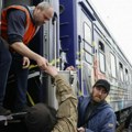 Ukrajinska železnica zbog dronova 111 puta zaustavljala vozove prethodne noći