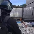 Iza visokog zida, pod kamerama i pretnjom oružjem: otkrivena „radna kuća” kod Moskve