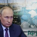 Curi nafta iz naftovoda Družba kojim Rusija snabdeva Evropu