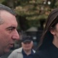 Боримо се да млади остају у Србији: Орлић и Ђурићева посетили грађане Руме (видео)
