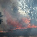 Veliki požar kod Makarske proširio se i na Biokovo