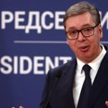 Vučić: Divljačko ponašanje dela poslanika, pokušavaju da spreče povećanje penzija i plata