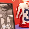 Опроштај од симбола звезде: Одржана комеморација Дејану Миловановићу
