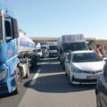 Na autoputu Subotica-Novi Sad se prevrnuo kamion, obustavljen saobraćaj u smeru ka Novom Sadu