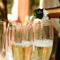 Apel da se ne povećava porez na penušavo vino