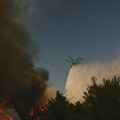 Požar u fabrici blizu Larise, obustavljen saobraćaj na autoputu Larisa - Atina
