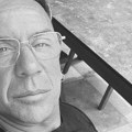 Овде је умро познати певач којег данас сахрањују: Двојица лекара оптужени за смрт због ове процедуре
