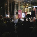 Održan još jedan protest ispred redakcije Nova.rs u Novom Beogradu