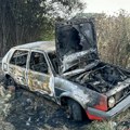 Izgoreo automobil u Novom Pazaru! Sumnja se da je zapaljen