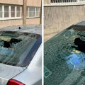 Kulturni građani: Bacili kesu zamrznutog mesa kroz prozor na Novom Beogradu, pa razbili parkirani auto