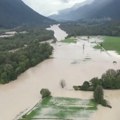 U Sloveniji se nakon obilnih kiša izlila Soča, poplavljeni putevi, podrumi i polja (VIDEO)