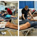 "Vaše krvi deo - nečiji život ceo" Međunarodna akcija dobrovoljnnog davanja krvi na Čukarici ujedinila ceo region (foto)
