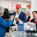 Trump ponovno prijeti Nacionalnom gardom: Chicago je u kaosu