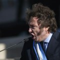 Milej "preživeo" izbore; "Danas prolazimo kroz prekretnicu"