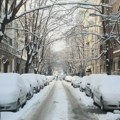 Vanredna situacija u 11 opština: Najviše snega u Prijepolju i Sjenici, u Beogradu izmene na 13 linija GSP