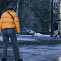 Opreza nikad dosta! Poledica u Skoplju naterala je ovog čoveka na neobično rešenje: snimak je hit