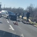 Jeziva nesreća kod naplatne rampe: Dva automobila uništena u sudaru kod Malog Požarevca, saobraćaj obustavljen (video)