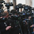 Udruženje novinara Srbije osudilo napad na urednika portala „Volim Zrenjanin“ ispred štandova SNS-a