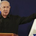 Bio je nervozan i usplahiren Na TV-u objavljen snimak Netanjahuove pripreme za štampu: "Jesi li lud?" (video)