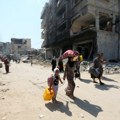 Za četiri dana koliko traju borbe oko Kan Junisa u Pojasu Gaze 180.000 ljudi raseljeno