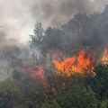 Počela evakuacija stanovništva u Podgori, požar kod Tučepa se ponovo razbuktao