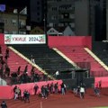 Haos u Užicu: Sudija prekinuo meč pls zbog tuče navijača i policije na stadionu!