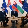 Vučić stigao u Slovačku, sledi sastanak sa Ficom i Orbanom u Komarnu