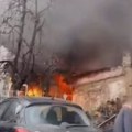 FOTO, VIDEO: Goreo napušteni objekat kraj stambenih zgrada na Telepu