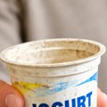 Isplivala ambalaža jogurta koji je prestao da se proizvodi pre 40 godina, kao nova: "Vreme prolazi, plastika ostaje" (foto)