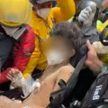 Poginulo 1.450 ljudi! Istovremeno mučna i radosna scena posle zemljotresa u Venecueli! Iz ruševina izlače oca i sina, kao i…