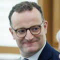 Nakon kritika oko surogat majčinstva, Jens Špan podneo ostavku