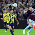 Aston Vila deklasirala Fenerbahče, Šahtjor preokretom srušio AEK