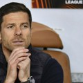 Ćabi Alonso: Svesni smo da navijači od Bajera očekuju titulu u Bundesligi