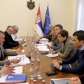 Važan razgovor: Premijerka Brnabić se sastala sa predstavnicima Sindikata uprave Srbije (foto)