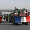 Francuski poljoprivrednici drugi dan protestuju, blokirani auto-putevi oko Pariza