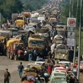 Oluja: Za kolonu pognutih glava i očiju prestrašenih