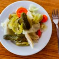 Kako se pravi turšija bez konzervansa? Oprobani i starinski recept koji uspeva i početnicima