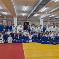 Карабатић у родном граду. Најбољи рукометаш свих времена посетио младе џудисте
