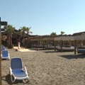 Ovo su cene ležaljki na plažama u Crnoj Gori, turisti : "Za te pare mogu u Tuskoj da uzmem pansion"