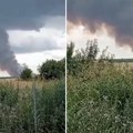 Veliki požar u fabrici "Energozelena" u Inđiji: Gust crni dim prekrio industrijsku zonu (foto)