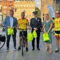 "Biciklisti stradaju, jer nisu vidljivi": Načelnik saobraćajne policije na manifestaciji podele opreme biciklistima
