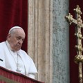 Papa na Božić osudio namensku industriju: Njeni instrumenti smrti podstiču ratove