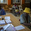 Počeli izbori u Južnoafričkoj Republici: Predviđa se da Mendelina partija izgubi većinu posle 30 godina vladavine