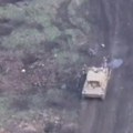 Rusi izleteli iz tenka i digli rov u vazduh Užasan snimak iz Novomihajlovke: Napadli su svoje vojnike (video)