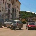 Saobraćajna nezgoda između automobila i motocikla u Leskovcu
