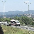 Težak udes kod Požege: Sudarila se 2 automobila, Hitna pomoć na licu mesta