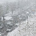 Rekordne snežne padavine u Seulu, stao saobraćaj, otkazani letovi, hiljade bez struje