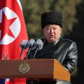 Kim Džong Un nadgledao vežbu lansiranja krstarećih raketa